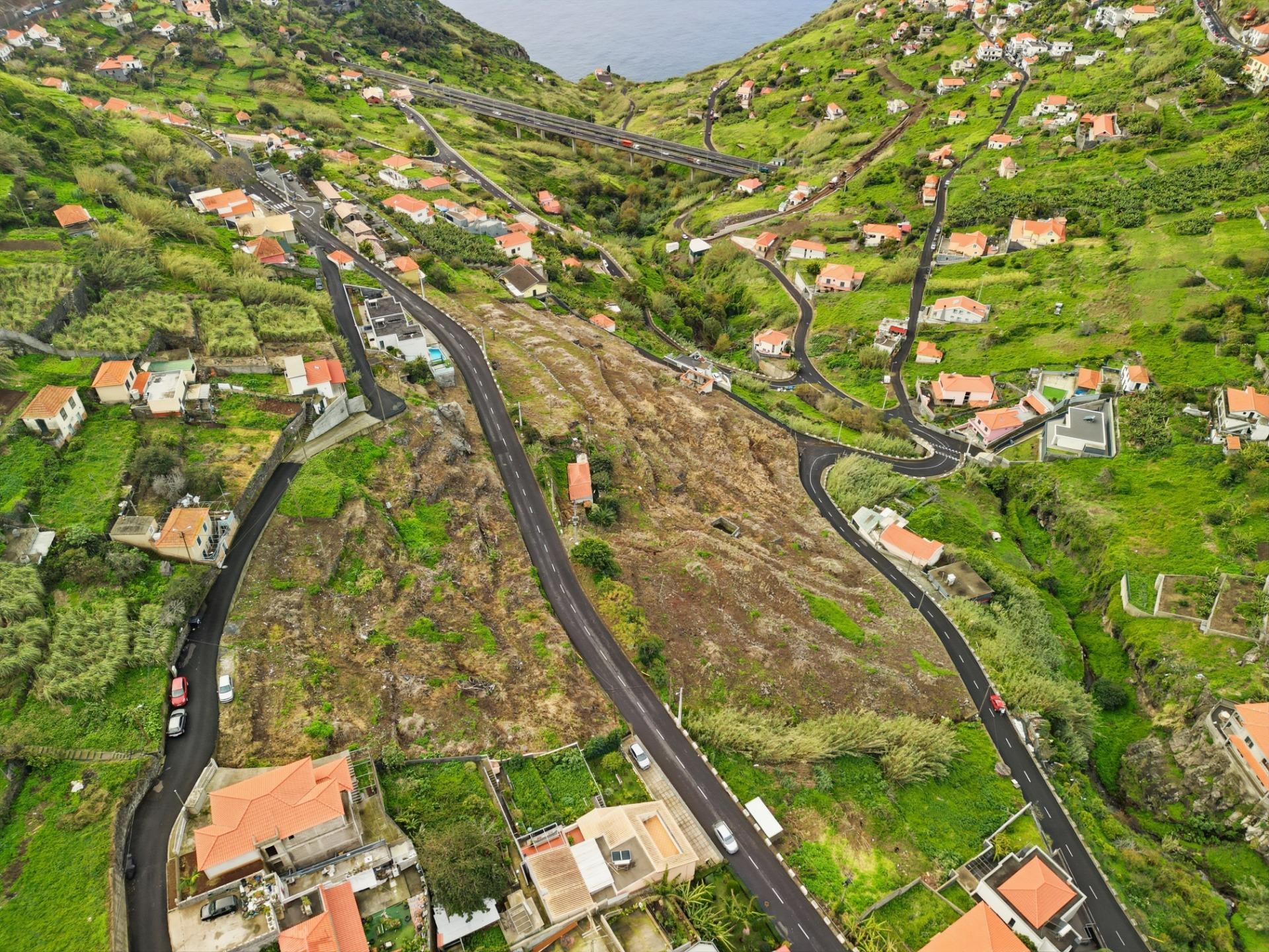 Conjunto de 22 Lotes para Investimento | Campanário, Ribeira Brava