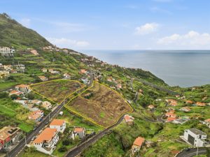 Conjunto de 22 Lotes para Investimento | Campanário, Ribeira Brava