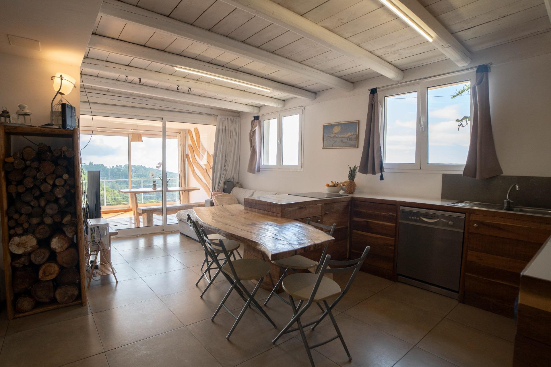 Moradia T2 com Vista Mar e Anexo T1 | Santa Cruz