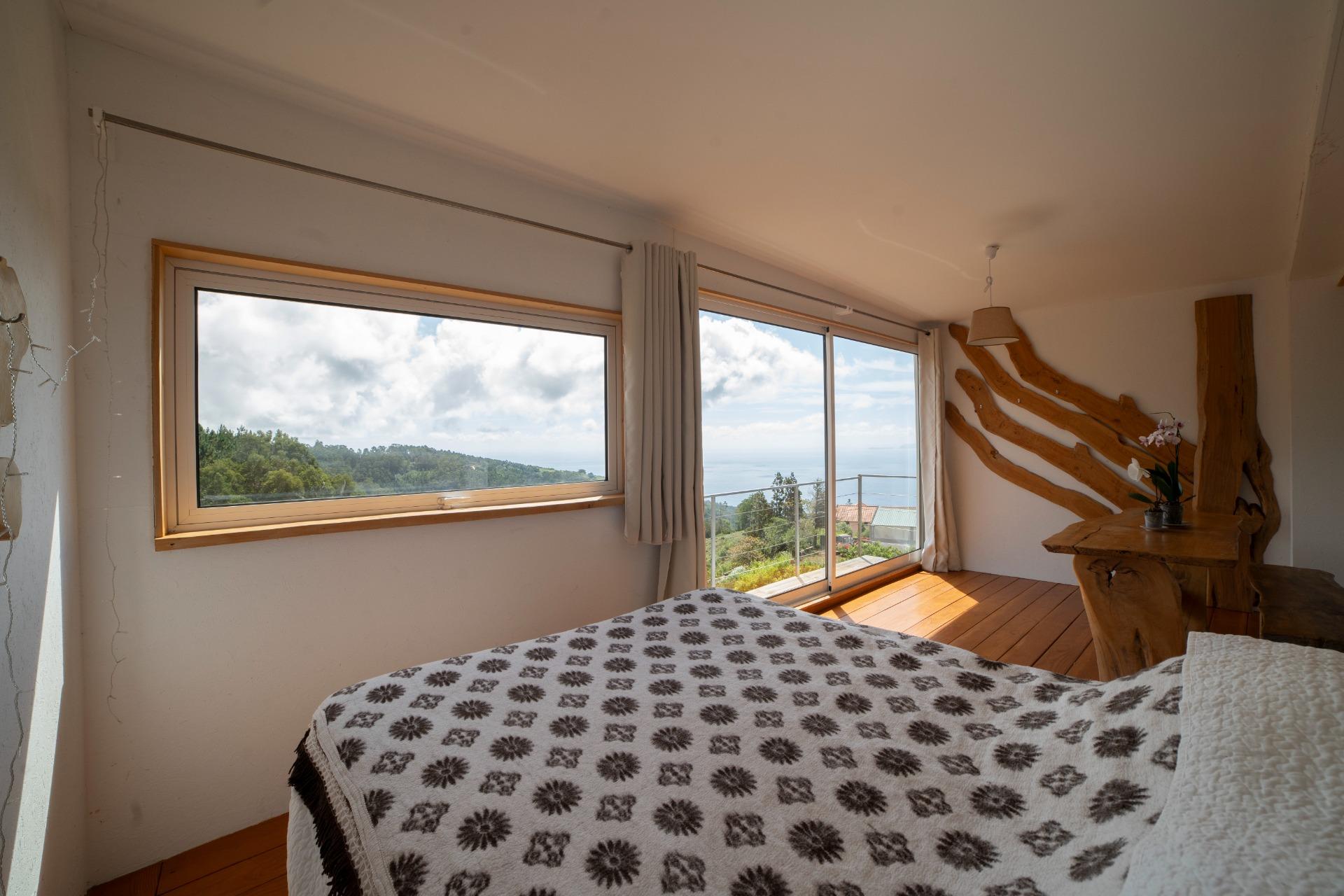 Moradia T2 com Vista Mar e Anexo T1 | Santa Cruz