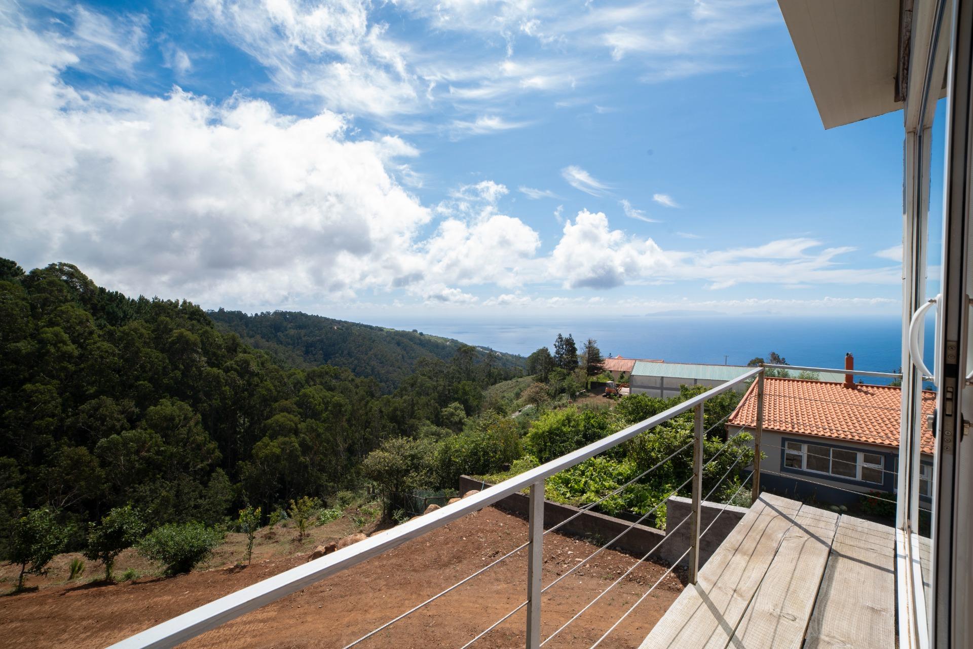 Moradia T2 com Vista Mar e Anexo T1 | Santa Cruz