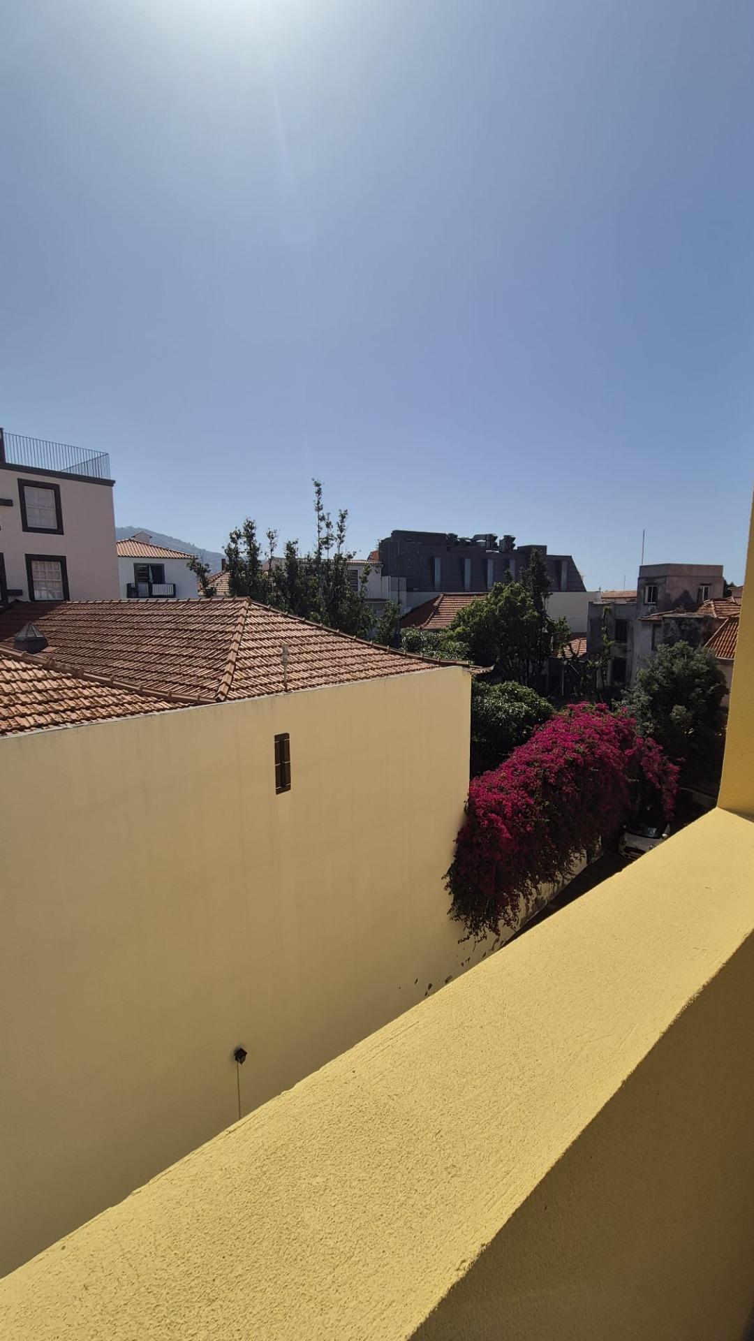 Apartamento T2 para Arrendamento | Rua da Mouraria – Funchal