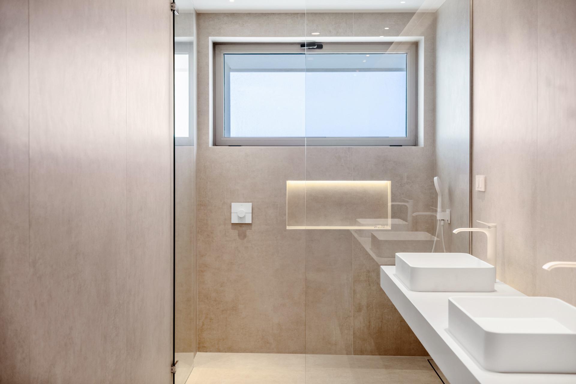 Penthouse T3 de Luxo com Piscina Privativa | Estreito Câmara de Lobos