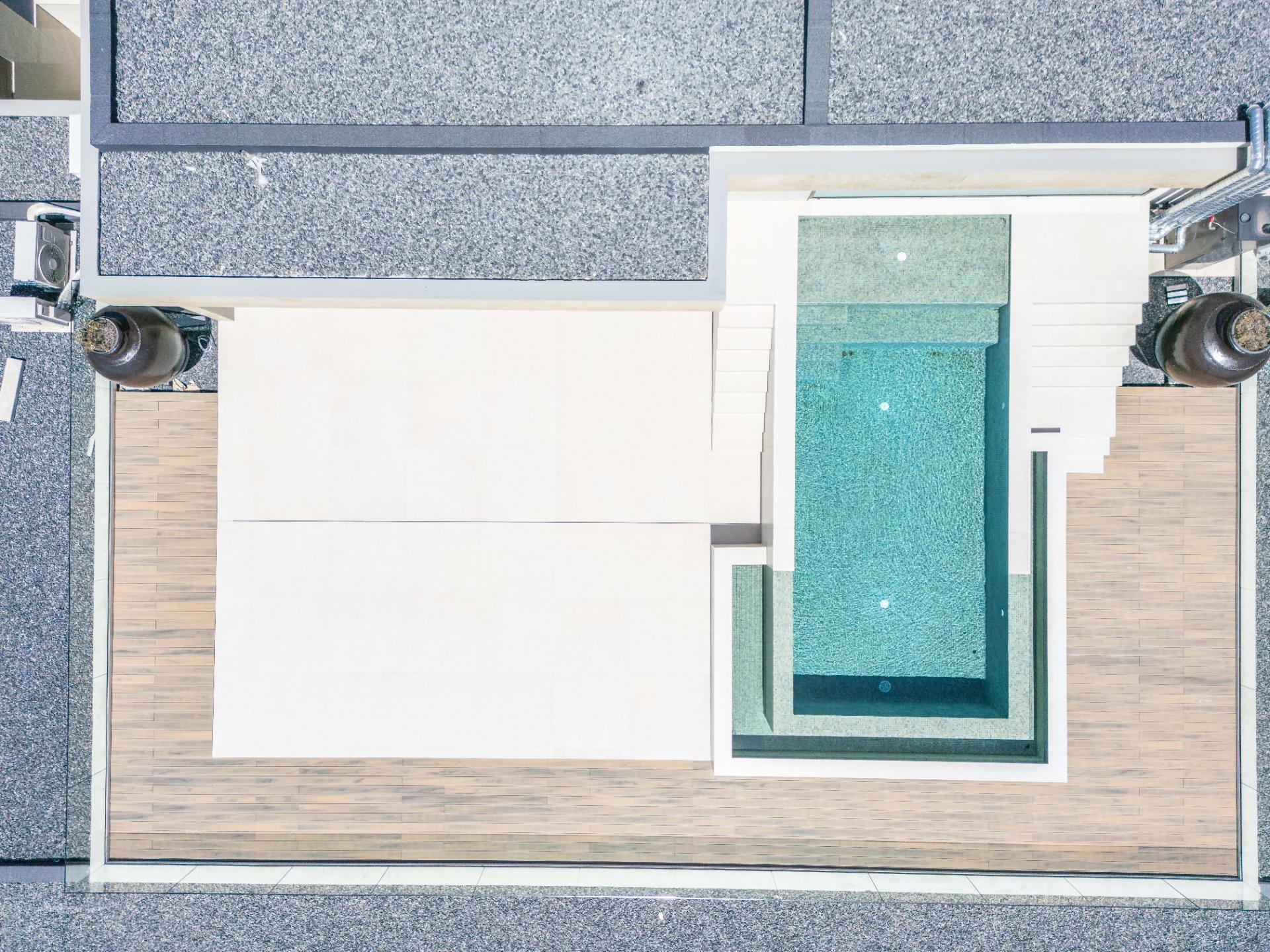 Penthouse T3 de Luxo com Piscina Privativa | Estreito Câmara de Lobos